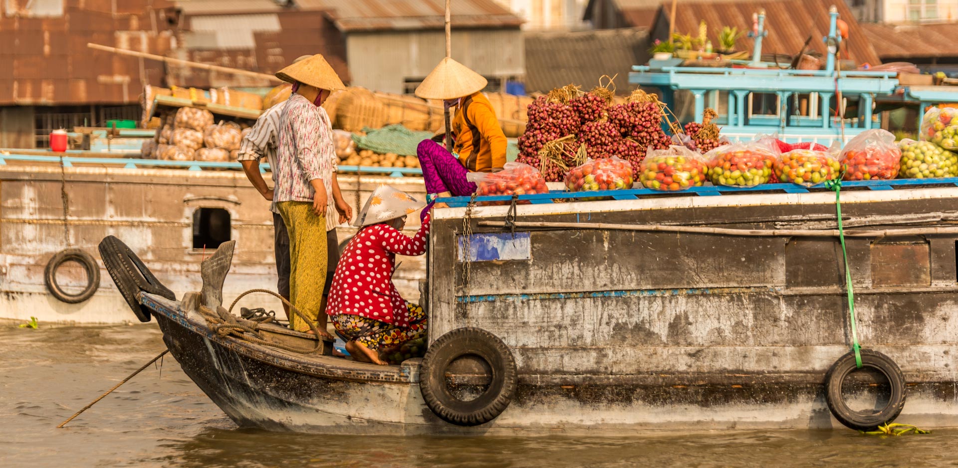 /fm/Files//Pictures/Ido Uploads/Asia/Vietnam/Mekong Delta/Mekong Delta - Fruits Boat - NS - SS.jpg